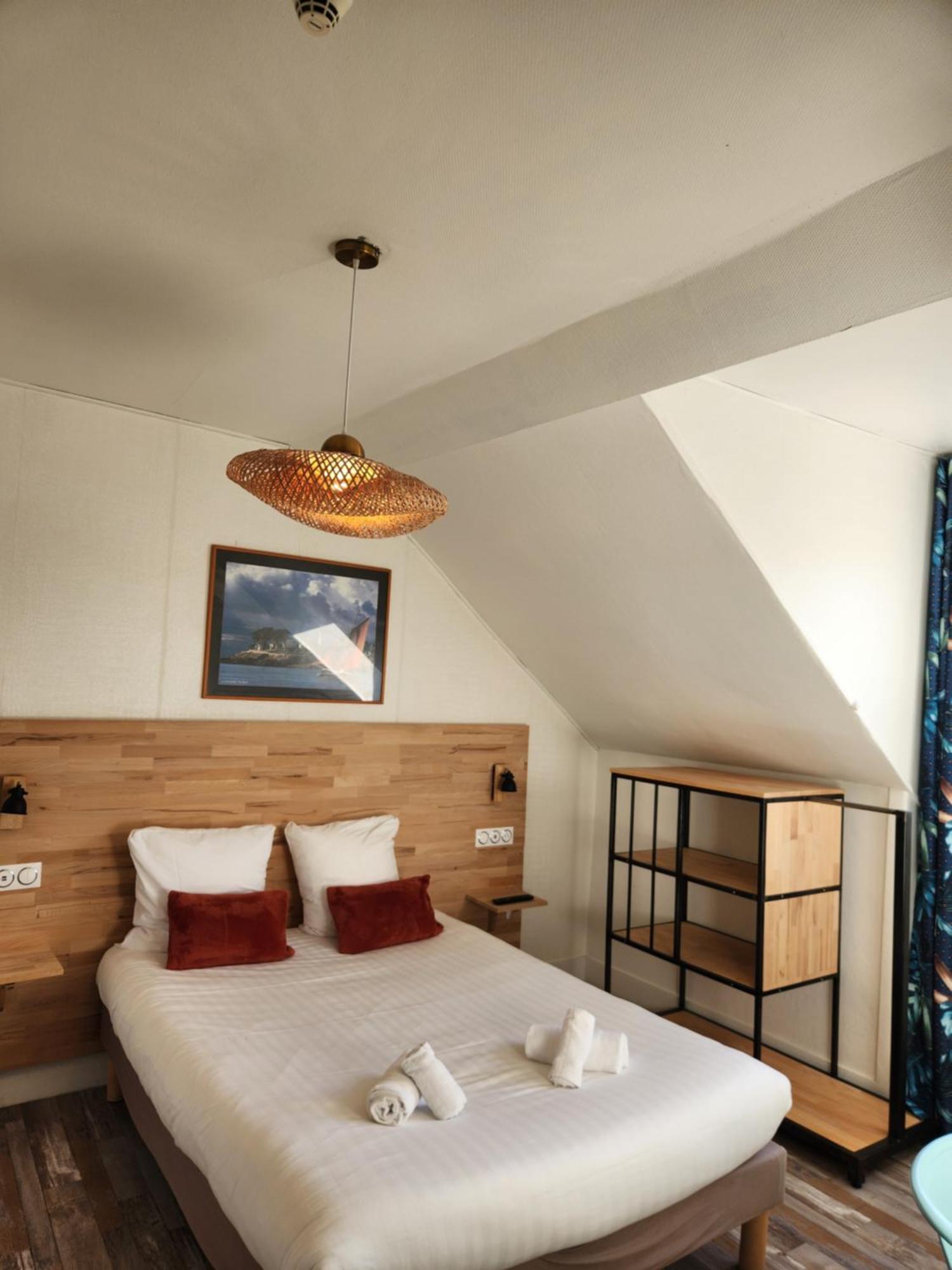Le Petit Montmartre Hotel Dinard Ngoại thất bức ảnh