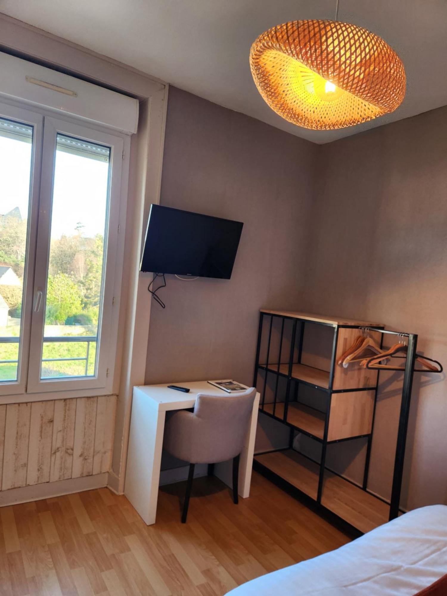 Le Petit Montmartre Hotel Dinard Ngoại thất bức ảnh
