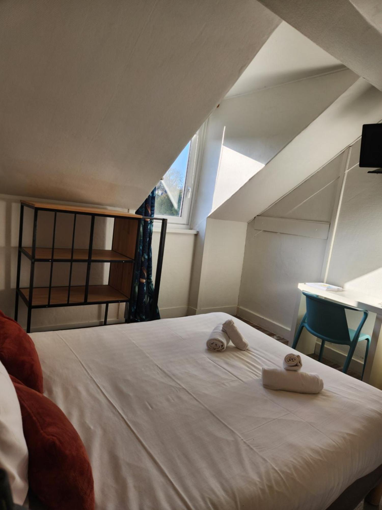 Le Petit Montmartre Hotel Dinard Ngoại thất bức ảnh